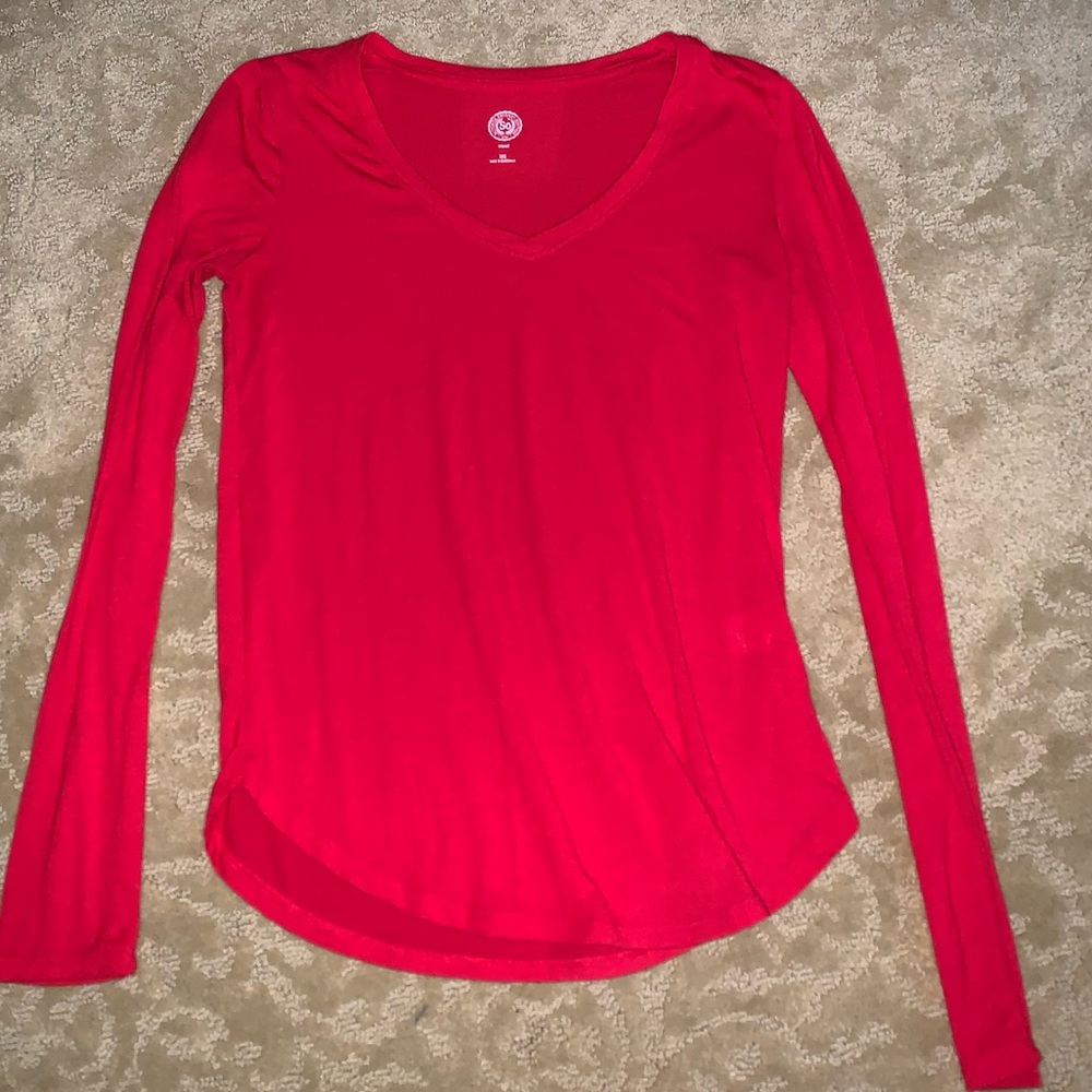 Fitted long sleeve